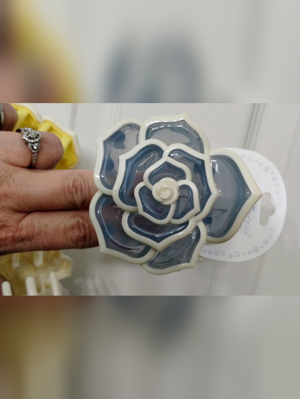 Camellia Hair Clips Set Of 3 - Picture 9 of 16